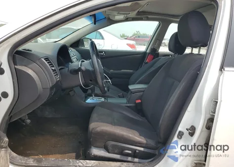 2010 Nissan Altima Base z USA, uszkodzony, nr VIN 1N4AL2AP9AN420613